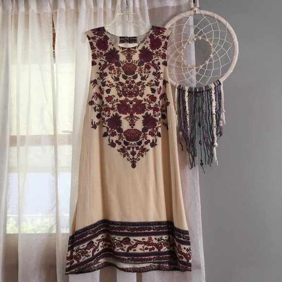 Urban Outfitters Dresses & Skirts - PRICE DROPPED. Boho Shift Dress